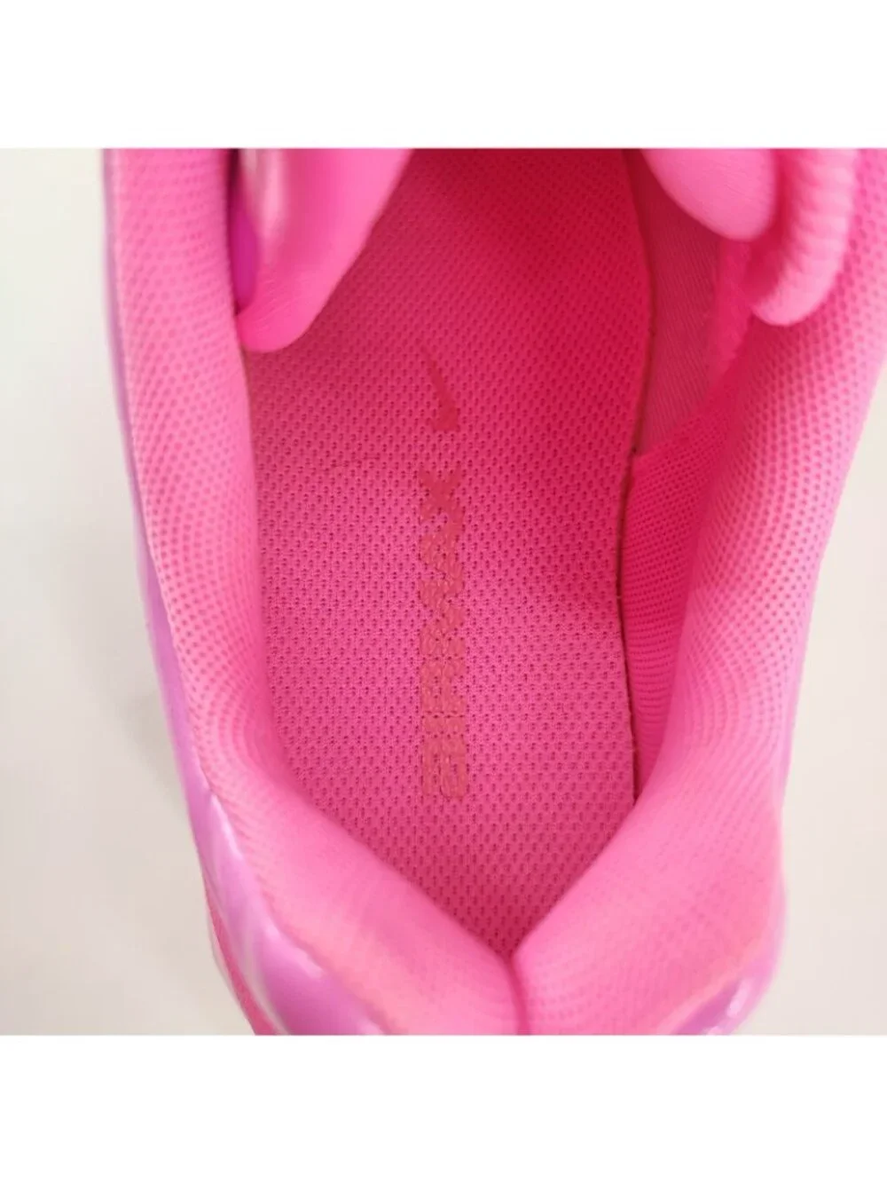 Nike Air Max Muse Women's Size 7 US Sneakers Synthetic Leather Pink FV1920-602.